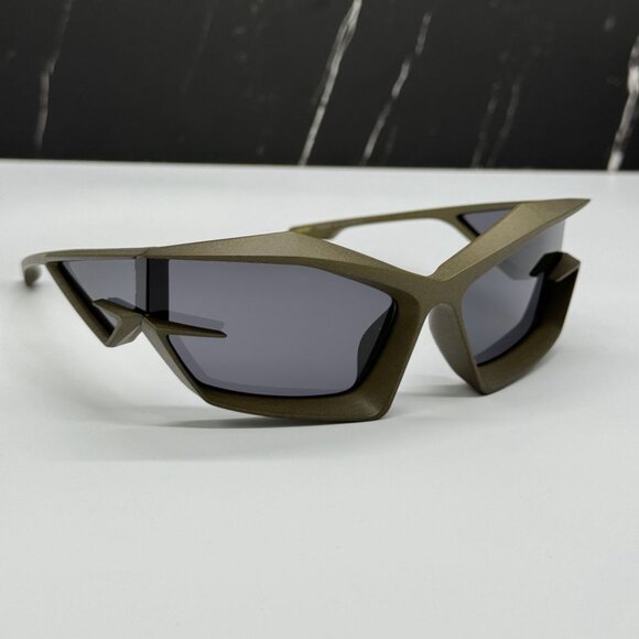NEW GV40049I 97A GIVENCHY SUNGLASSES MATTE DARK GREEN UNISEX EYEWEAR GIVENCHY - Picture 4 of 13
